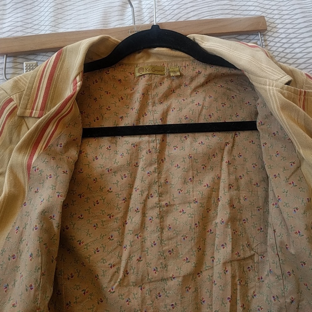 Blazer - Picture 2 of 3